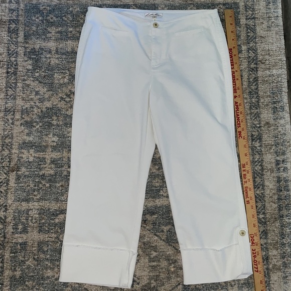 Lillie Rubin size 8 white cropped  capris -like new - Picture 5 of 8